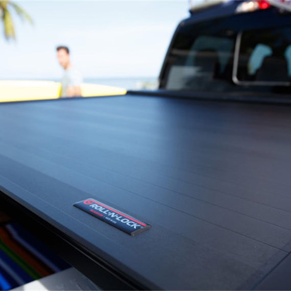 Roll-N-Lock E Series Retractable Cover For 16-18 Toyota Tacoma